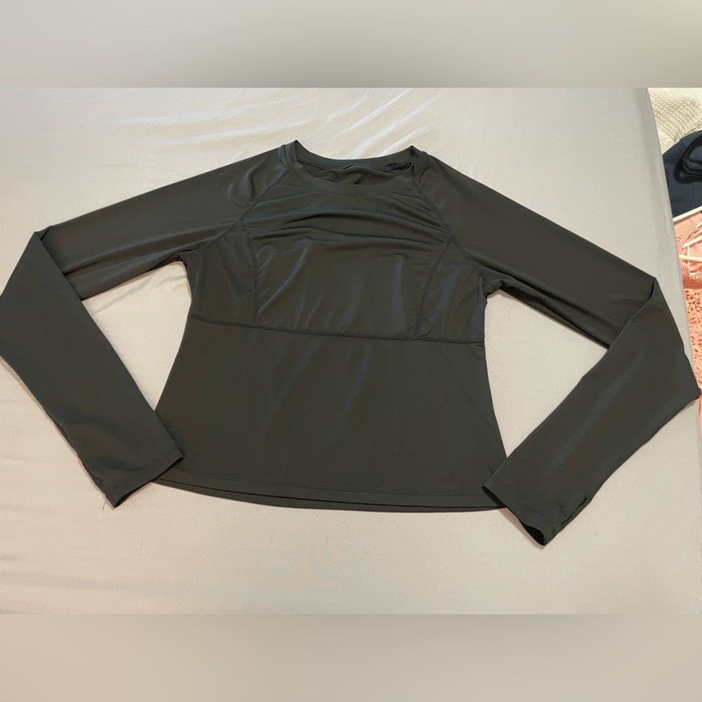 HALARA Black NWOT Long Sleeve Tee, Size Large 🖤